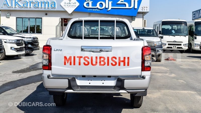 Big with watermark mitsubishi l200 burkina faso import dubai 5285