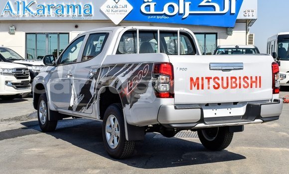 Buy Import Mitsubishi L200 White Car in Import - Dubai in Burkina Faso Buy Import Mitsubishi L200 White Car in Import - Dubai in Burkina Faso