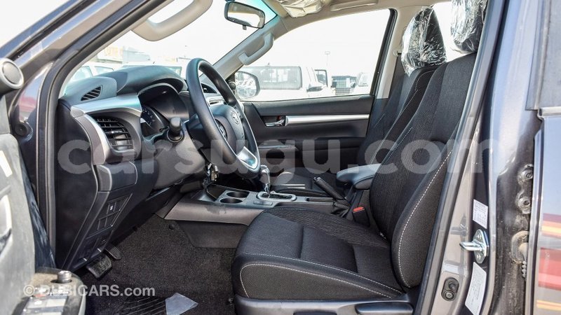Big with watermark toyota hilux burkina faso import dubai 5286