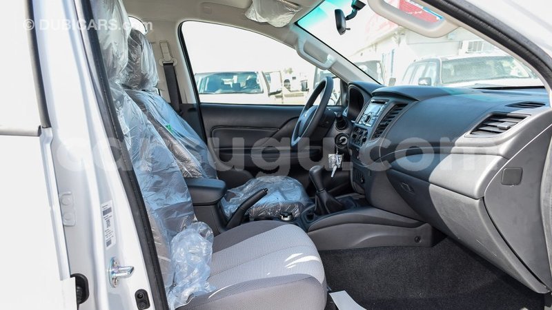 Big with watermark mitsubishi l200 burkina faso import dubai 5289