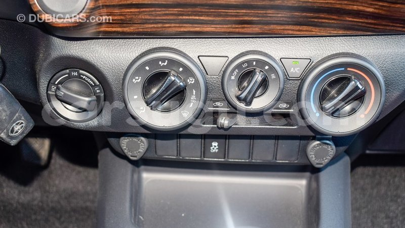 Big with watermark toyota hilux burkina faso import dubai 5293