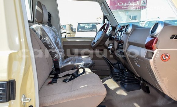 Buy Import Toyota Land Cruiser Beige Car in Import - Dubai in Burkina Faso Buy Import Toyota Land Cruiser Beige Car in Import - Dubai in Burkina Faso