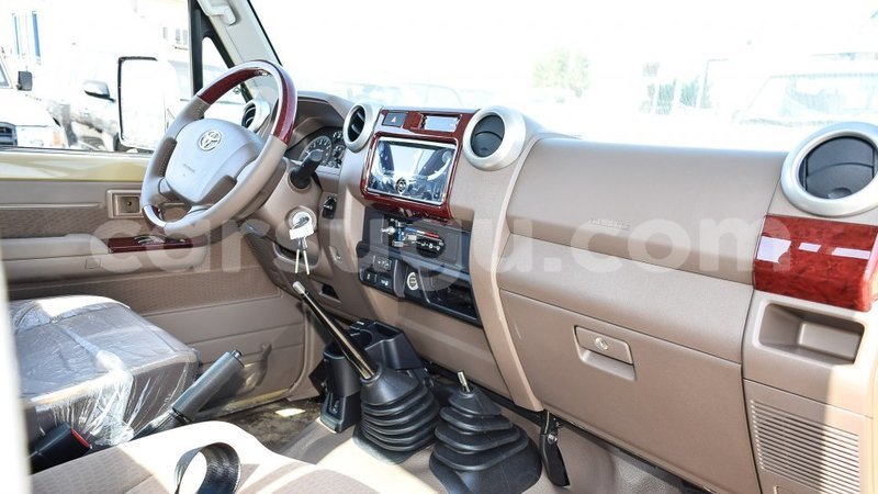 Big with watermark toyota land cruiser burkina faso import dubai 5294
