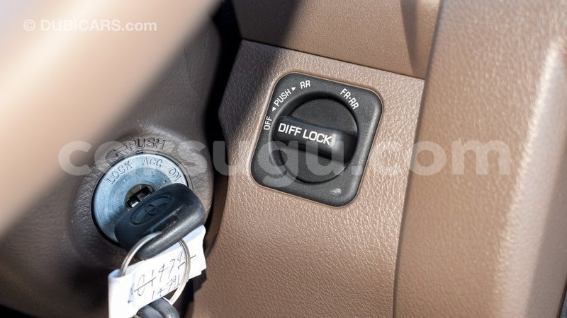 Big with watermark toyota land cruiser burkina faso import dubai 5294