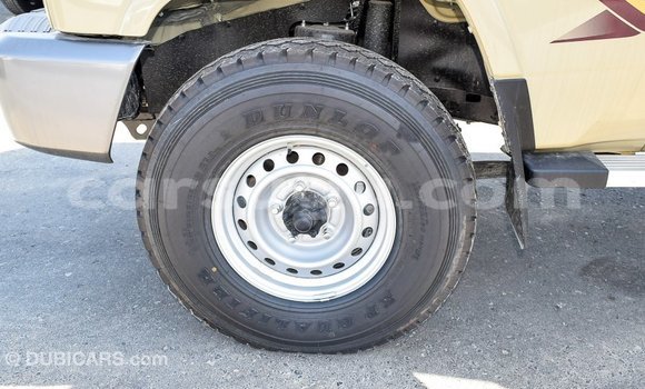 Buy Import Toyota Land Cruiser Beige Car in Import - Dubai in Burkina Faso Buy Import Toyota Land Cruiser Beige Car in Import - Dubai in Burkina Faso