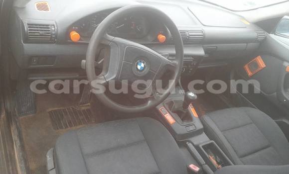 Acheter Neuf Voiture BMW 3–Series Noir à Ouagadougou, Burkina-Faso Acheter Neuf Voiture BMW 3–Series Noir à Ouagadougou, Burkina-Faso