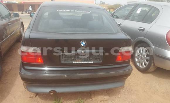 Acheter Neuf Voiture BMW 3–Series Noir à Ouagadougou, Burkina-Faso Acheter Neuf Voiture BMW 3–Series Noir à Ouagadougou, Burkina-Faso