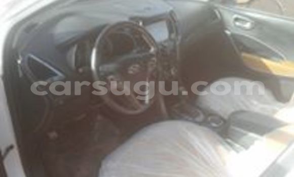 Acheter Neuf Voiture Hyundai Santa Fe Blanc à Ouagadougou, Burkina-Faso Acheter Neuf Voiture Hyundai Santa Fe Blanc à Ouagadougou, Burkina-Faso