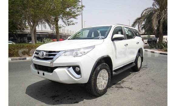 Buy Import Toyota Fortuner White Car in Import - Dubai in Burkina Faso Buy Import Toyota Fortuner White Car in Import - Dubai in Burkina Faso