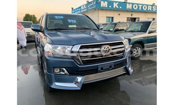 Sayi Imported Toyota Land Cruiser Blue Mota in Import - Dubai a Burkina Faso Sayi Imported Toyota Land Cruiser Blue Mota in Import - Dubai a Burkina Faso