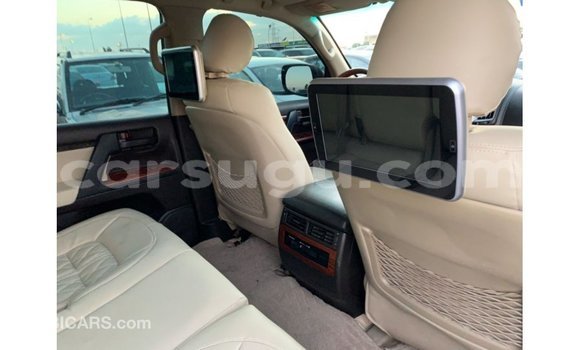 Sayi Imported Toyota Land Cruiser Blue Mota in Import - Dubai a Burkina Faso Sayi Imported Toyota Land Cruiser Blue Mota in Import - Dubai a Burkina Faso