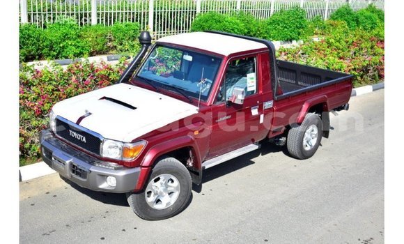 Sayi Imported Toyota Land Cruiser Red Mota in Import - Dubai a Burkina Faso Sayi Imported Toyota Land Cruiser Red Mota in Import - Dubai a Burkina Faso