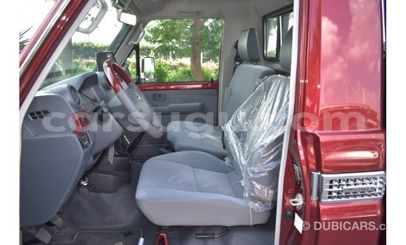 Sayi Imported Toyota Land Cruiser Red Mota in Import - Dubai a Burkina Faso Sayi Imported Toyota Land Cruiser Red Mota in Import - Dubai a Burkina Faso