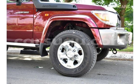 Sayi Imported Toyota Land Cruiser Red Mota in Import - Dubai a Burkina Faso Sayi Imported Toyota Land Cruiser Red Mota in Import - Dubai a Burkina Faso