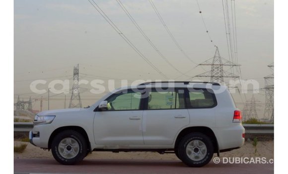 Buy Import Toyota Land Cruiser White Car in Import - Dubai in Burkina Faso Buy Import Toyota Land Cruiser White Car in Import - Dubai in Burkina Faso