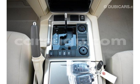 Buy Import Toyota Land Cruiser White Car in Import - Dubai in Burkina Faso Buy Import Toyota Land Cruiser White Car in Import - Dubai in Burkina Faso