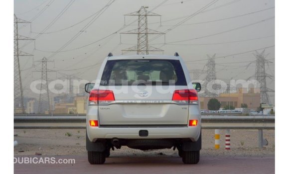 Buy Import Toyota Land Cruiser White Car in Import - Dubai in Burkina Faso Buy Import Toyota Land Cruiser White Car in Import - Dubai in Burkina Faso