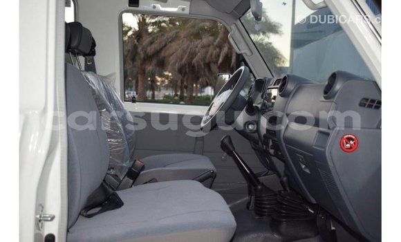 Buy Import Toyota Land Cruiser White Car in Import - Dubai in Burkina Faso Buy Import Toyota Land Cruiser White Car in Import - Dubai in Burkina Faso