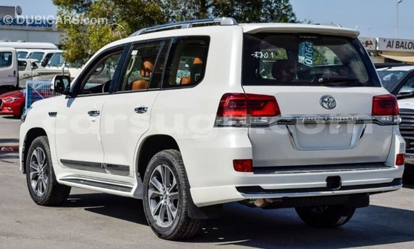 Buy Import Toyota Land Cruiser White Car in Import - Dubai in Burkina Faso Buy Import Toyota Land Cruiser White Car in Import - Dubai in Burkina Faso