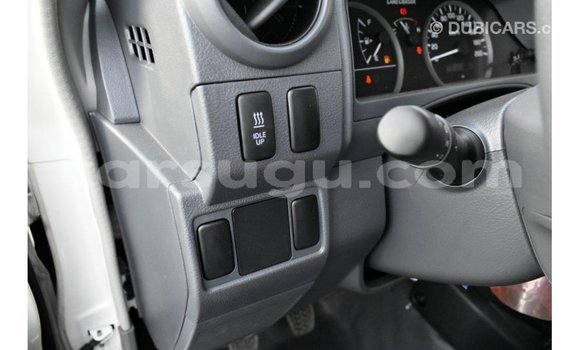 Buy Import Toyota Land Cruiser White Car in Import - Dubai in Burkina Faso Buy Import Toyota Land Cruiser White Car in Import - Dubai in Burkina Faso