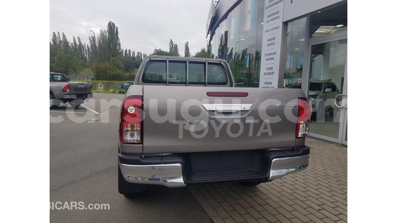Big with watermark toyota hilux burkina faso import dubai 5353