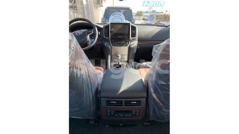 Big with watermark toyota land cruiser burkina faso import dubai 5364