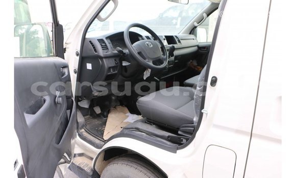 Buy Import Toyota Hiace White Car in Import - Dubai in Burkina Faso Buy Import Toyota Hiace White Car in Import - Dubai in Burkina Faso