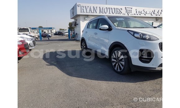 Acheter Import Voiture Kia Sportage Blanc à Import - Dubai, Burkina-Faso Acheter Import Voiture Kia Sportage Blanc à Import - Dubai, Burkina-Faso