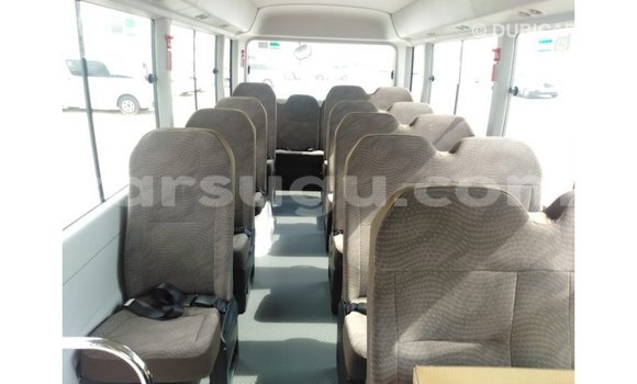 Sayi Imported Toyota Coaster White Mota in Import - Dubai a Burkina Faso Sayi Imported Toyota Coaster White Mota in Import - Dubai a Burkina Faso