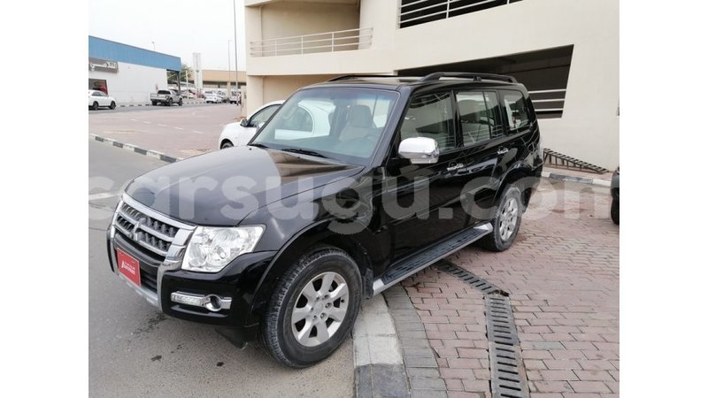 Big with watermark mitsubishi pajero burkina faso import dubai 5423