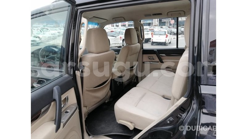 Big with watermark mitsubishi pajero burkina faso import dubai 5423