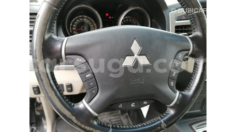 Big with watermark mitsubishi pajero burkina faso import dubai 5423