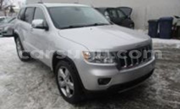 Acheter Neuf Voiture Jeep Grand Cherokee Gris à Ouagadougou, Burkina-Faso Acheter Neuf Voiture Jeep Grand Cherokee Gris à Ouagadougou, Burkina-Faso