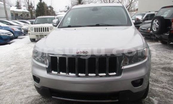 Acheter Neuf Voiture Jeep Grand Cherokee Gris à Ouagadougou, Burkina-Faso Acheter Neuf Voiture Jeep Grand Cherokee Gris à Ouagadougou, Burkina-Faso