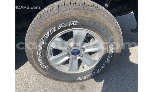 Acheter Import Utilitaire Ford AEV AMBULANCE Noir à Import - Dubai, Burkina-Faso Acheter Import Utilitaire Ford AEV AMBULANCE Noir à Import - Dubai, Burkina-Faso