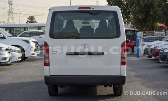 Sayi Imported Toyota Hiace White Mota in Import - Dubai a Burkina Faso Sayi Imported Toyota Hiace White Mota in Import - Dubai a Burkina Faso