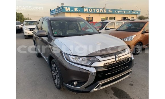 Acheter Import Voiture Mitsubishi Outlander Marron à Import - Dubai, Burkina-Faso Acheter Import Voiture Mitsubishi Outlander Marron à Import - Dubai, Burkina-Faso