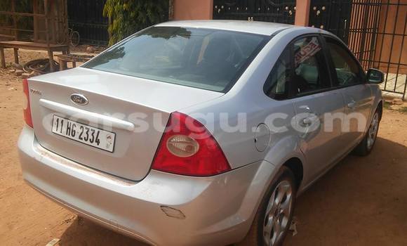 Acheter Occasion Voiture Ford Focus Gris à Ouagadougou, Burkina-Faso Acheter Occasion Voiture Ford Focus Gris à Ouagadougou, Burkina-Faso