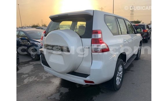 Sayi Imported Toyota Prado White Mota in Import - Dubai a Burkina Faso Sayi Imported Toyota Prado White Mota in Import - Dubai a Burkina Faso