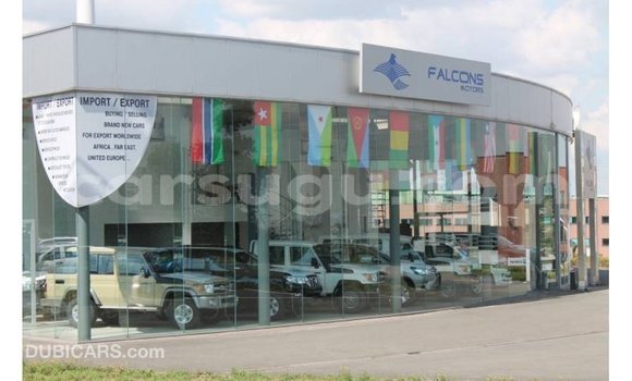 Acheter Import Voiture Toyota Land Cruiser Blanc à Import - Dubai, Burkina-Faso Acheter Import Voiture Toyota Land Cruiser Blanc à Import - Dubai, Burkina-Faso