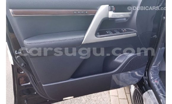 Sayi Imported Toyota Land Cruiser Black Mota in Import - Dubai a Burkina Faso Sayi Imported Toyota Land Cruiser Black Mota in Import - Dubai a Burkina Faso