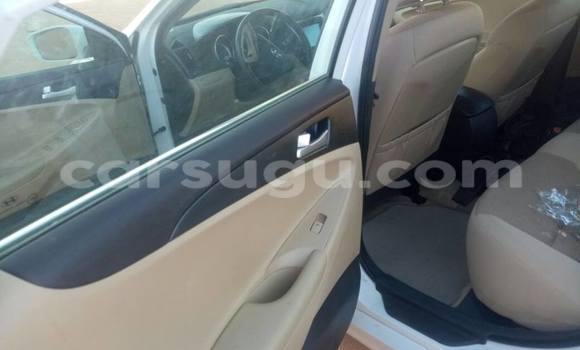 Acheter Neuf Voiture Hyundai Sonata Blanc à Ouagadougou, Burkina-Faso Acheter Neuf Voiture Hyundai Sonata Blanc à Ouagadougou, Burkina-Faso