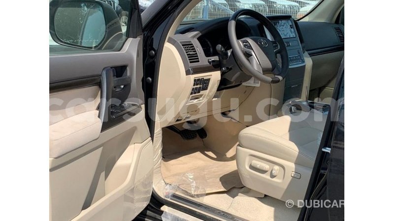 Big with watermark toyota land cruiser burkina faso import dubai 5466