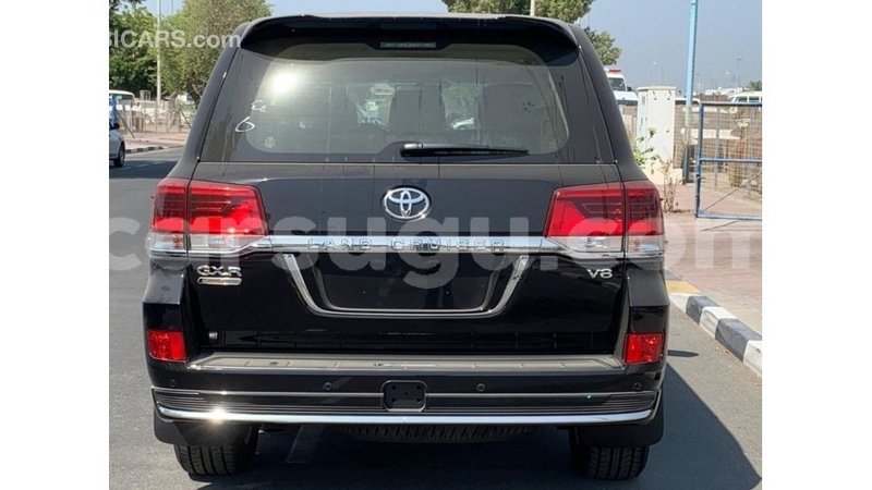 Big with watermark toyota land cruiser burkina faso import dubai 5466