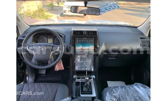 Acheter Import Voiture Toyota Prado Noir à Import - Dubai, Burkina-Faso Acheter Import Voiture Toyota Prado Noir à Import - Dubai, Burkina-Faso