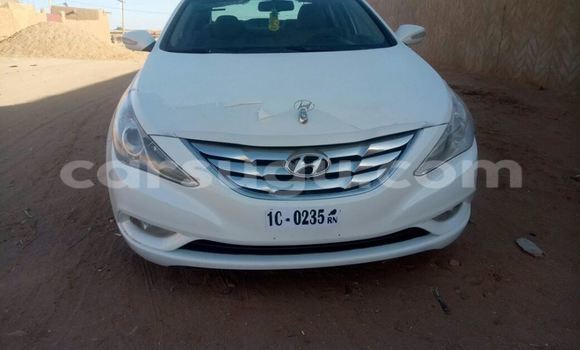 Acheter Neuf Voiture Hyundai Sonata Blanc à Ouagadougou, Burkina-Faso Acheter Neuf Voiture Hyundai Sonata Blanc à Ouagadougou, Burkina-Faso
