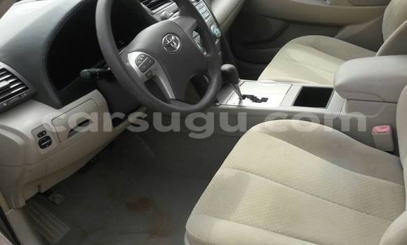 Acheter Neuf Voiture Toyota Camry Marron à Ouagadougou, Burkina-Faso Acheter Neuf Voiture Toyota Camry Marron à Ouagadougou, Burkina-Faso