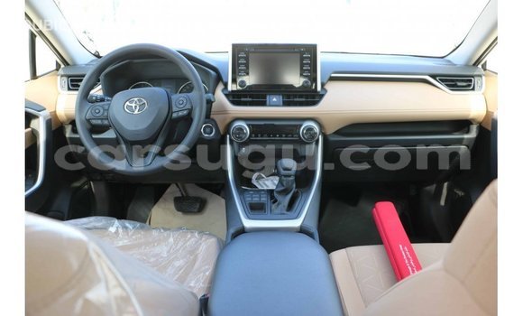 Buy Import Toyota HiAce White Truck in Import - Dubai in Burkina Faso Buy Import Toyota HiAce White Truck in Import - Dubai in Burkina Faso