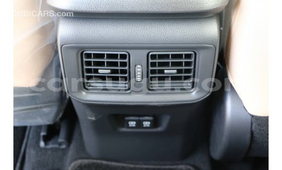 Buy Import Toyota HiAce White Truck in Import - Dubai in Burkina Faso Buy Import Toyota HiAce White Truck in Import - Dubai in Burkina Faso