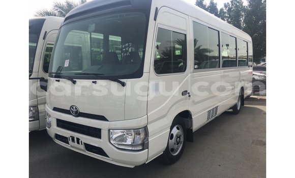 Sayi Imported Toyota Coaster White Mota in Import - Dubai a Burkina Faso Sayi Imported Toyota Coaster White Mota in Import - Dubai a Burkina Faso